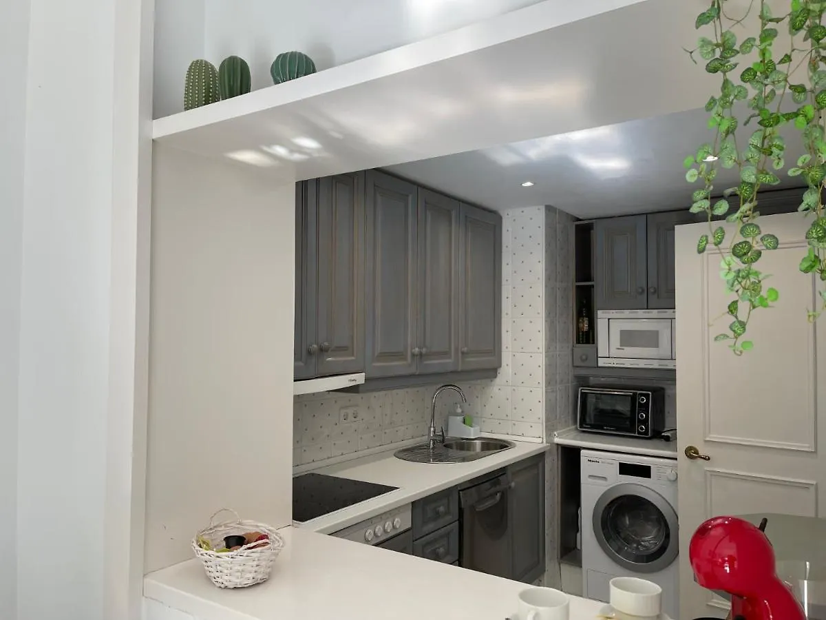 Apartamento Planta Jardin Con Gran Terraza, Soleado 132 Marbella 0*,  Spain