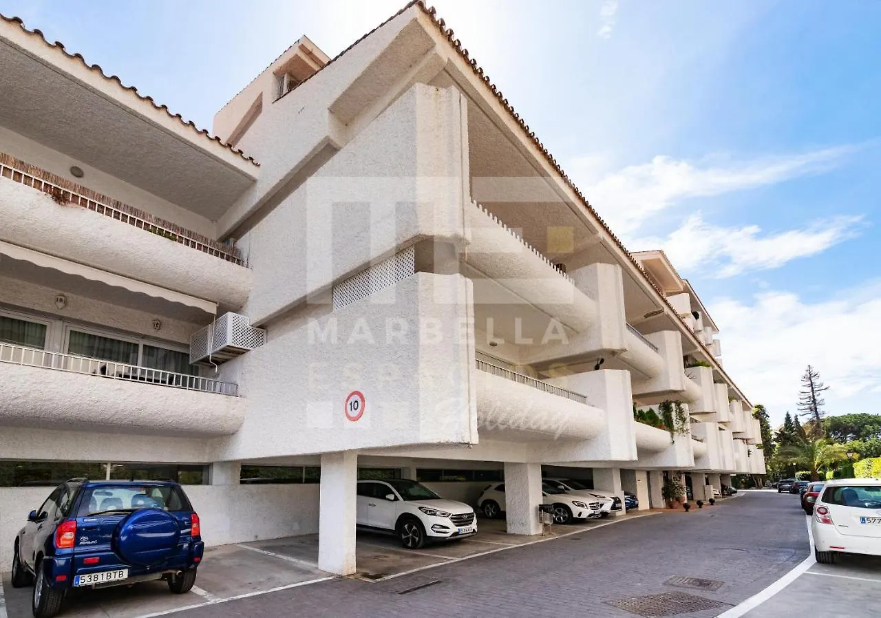 Apartmán Apartamento Planta Jardin Con Gran Terraza, Soleado 132 Marbella