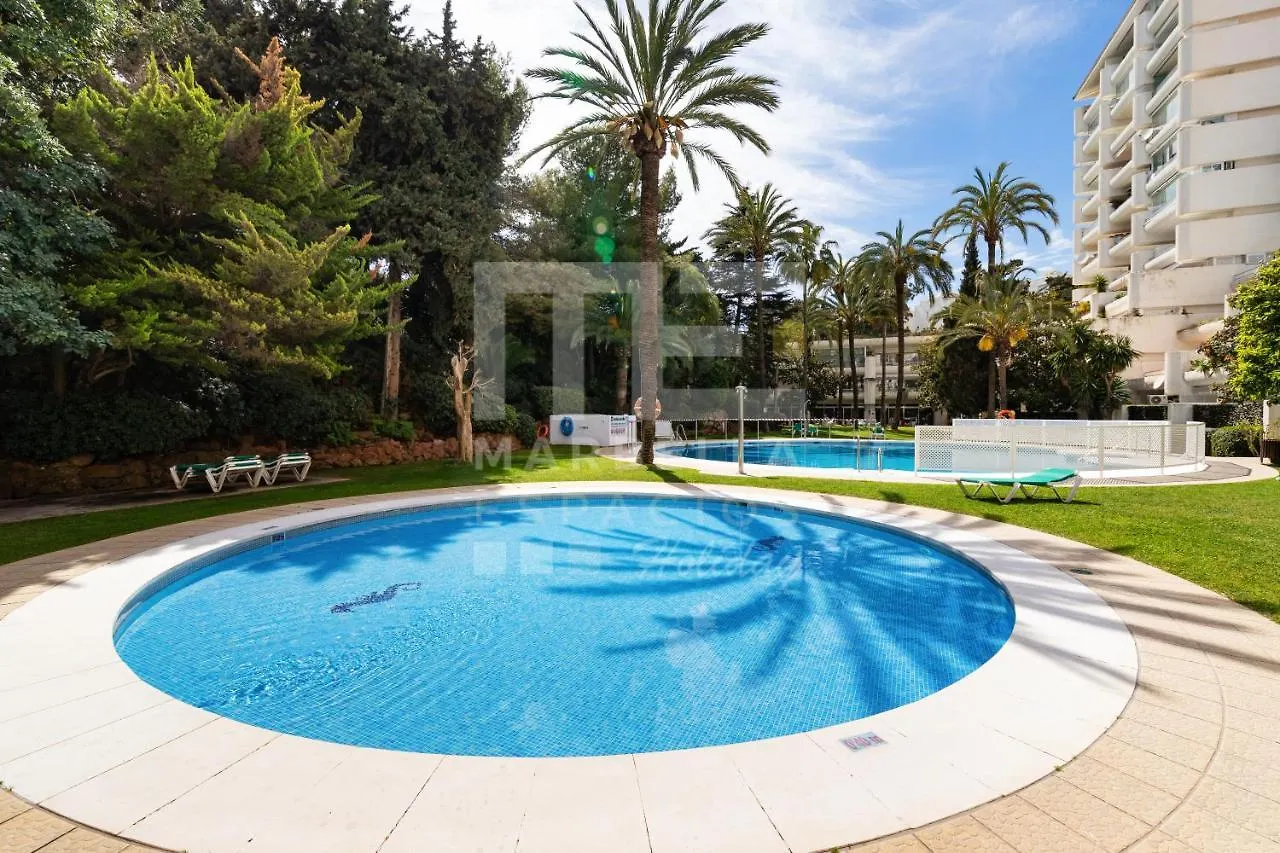 Apartamento Planta Jardin Con Gran Terraza, Soleado 132 Marbella
